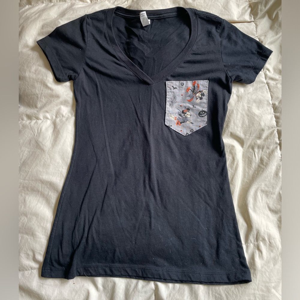 Mickey and Minnie Halloween V neck.
